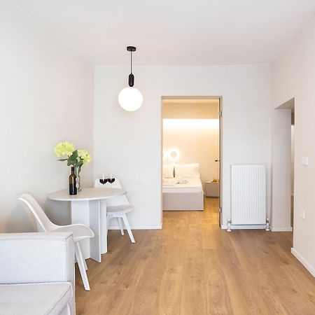 Harmonia Minimal Apartments Thessaloniki Buitenkant foto