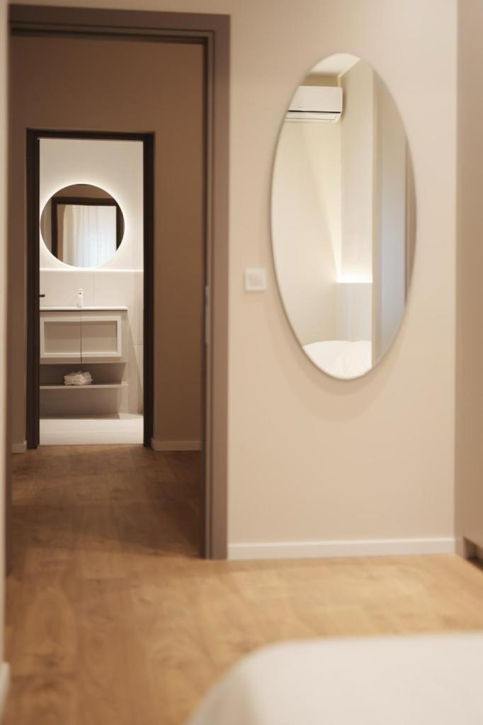 Harmonia Minimal Apartments Thessaloniki Buitenkant foto